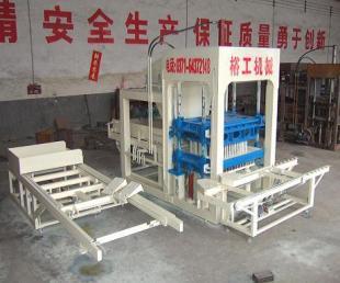 供应巴彦建筑专用液压砖机价格YG|液压砌块机型号_机械及行业设备_世界工厂网中国产品信息库